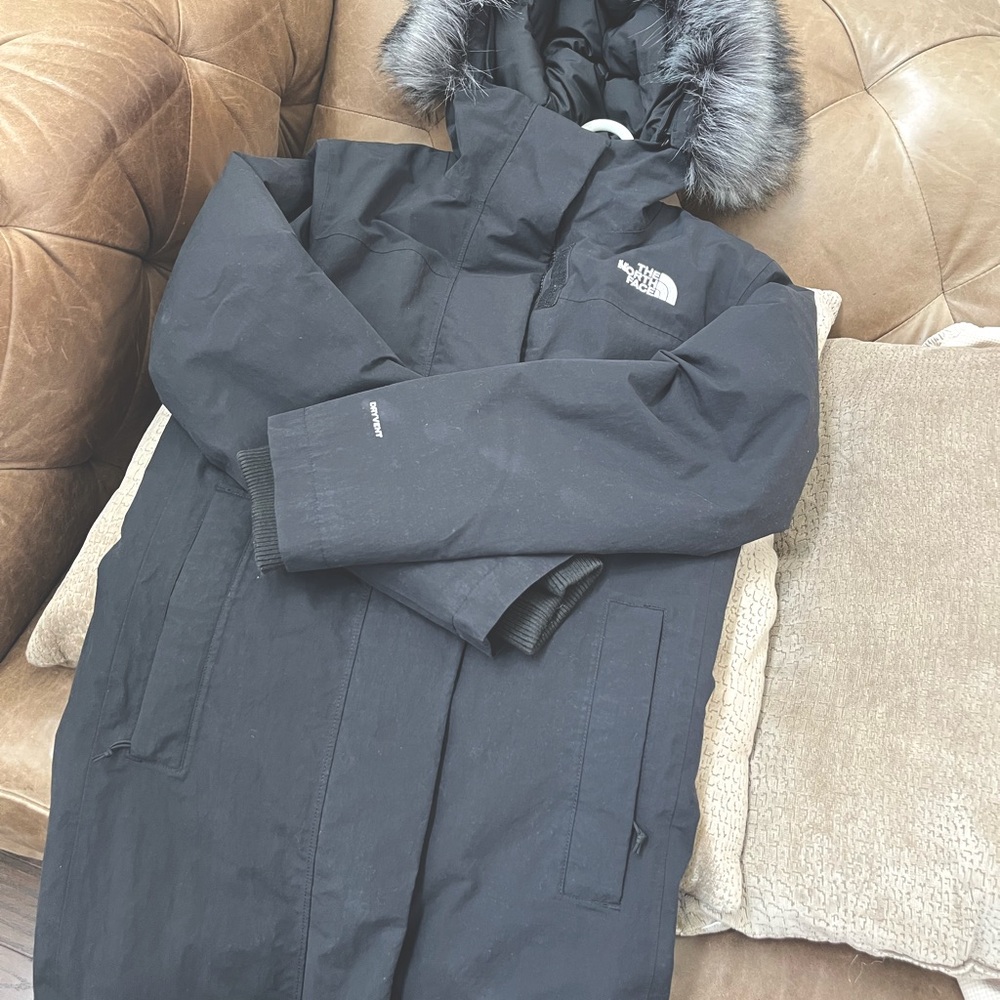 North face arctic parka women’s size S